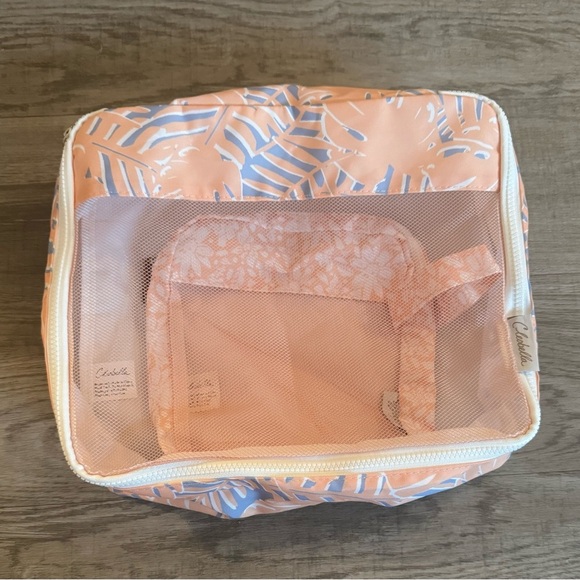 New Cleobella Mesh Zip Up Bags for Beach and Traveling - Picture 3 of 10